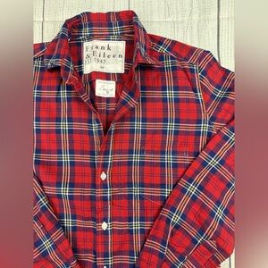 EUC! Frank & Eileen Barry Shirt Casual Plaid Button Down *Sample Red Navy Sz XS